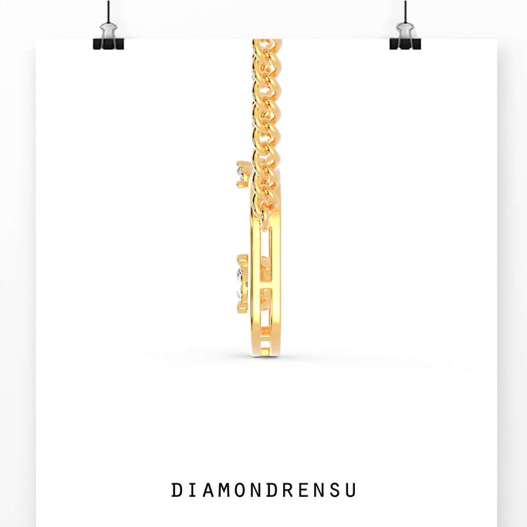 The chain pendant adds versatility and style to your look.
