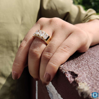 Round moissanite ring that showcases timeless elegance for every occasion.