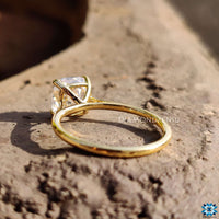 A finely crafted cushion ring ideal for classic elegance.
