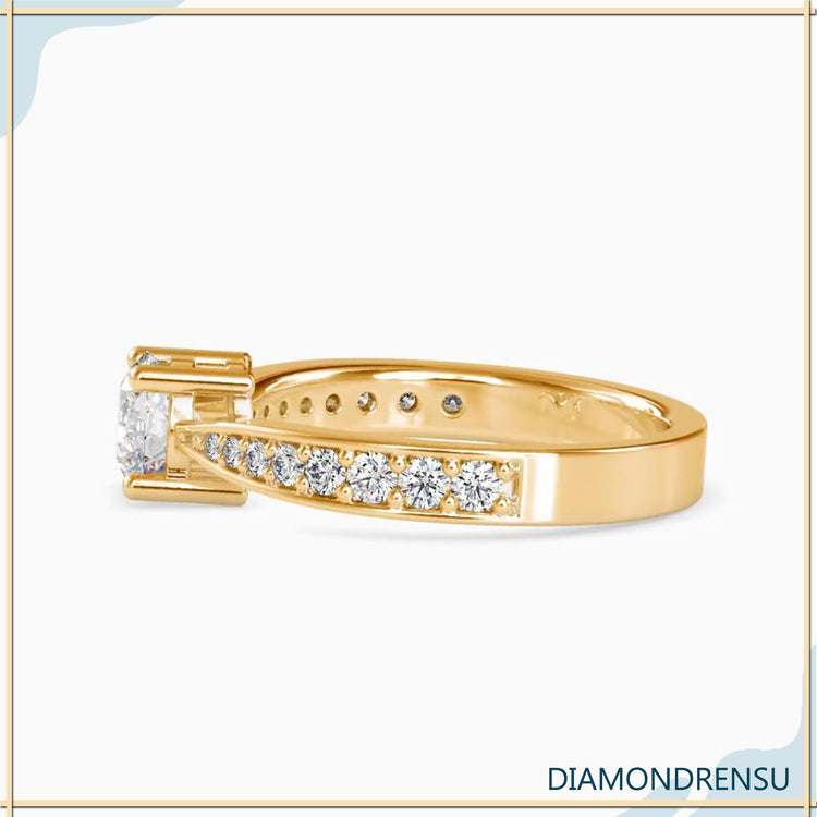 1 carat round diamond ring in a unique diamond ring style with a tapered shank engagement ring design.
