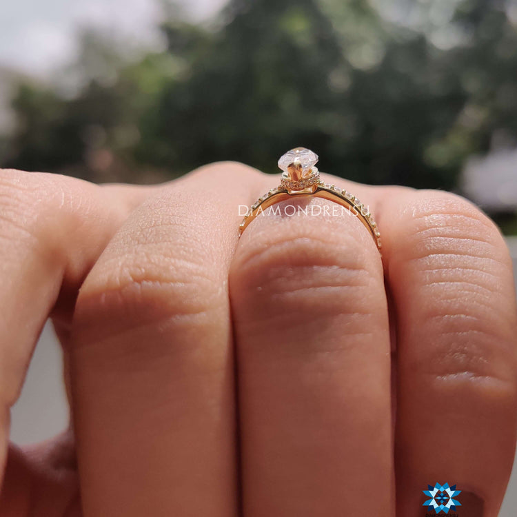 create your own custom moissanite ring - diamondrensu
