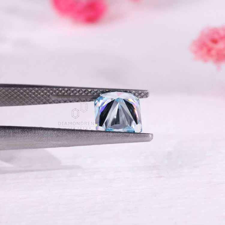 Loose radiant cut diamond blue lab grown 2 carat.
