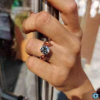 Eye-catching moissanite solitaire ring with exceptional craftsmanship.