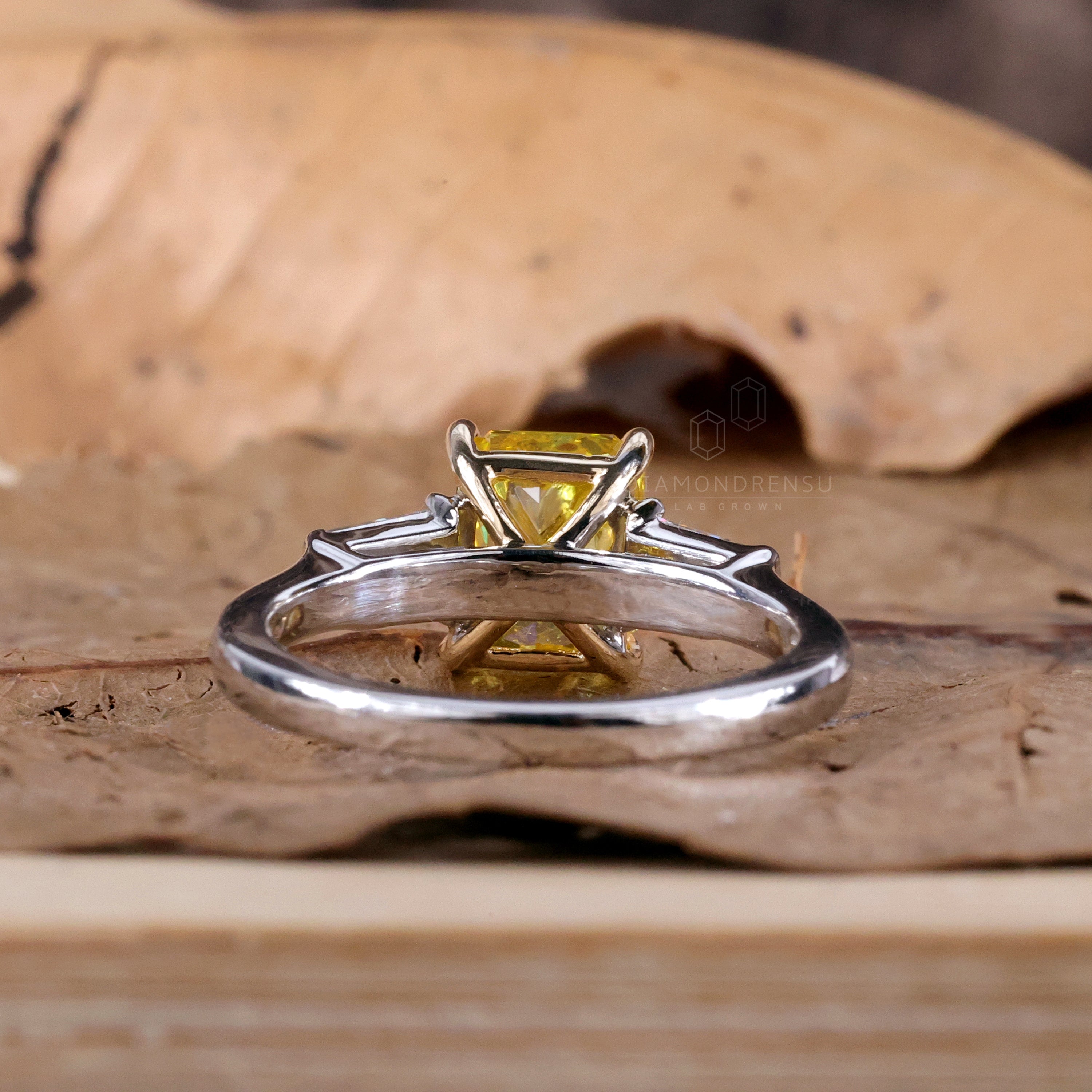 vivid yellow lab diamond ring - diamondrensu