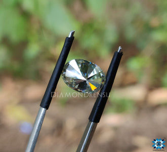 Oval cut Moissanite used in engagement ring settings.
