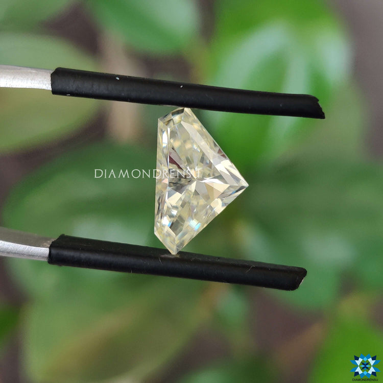 Fancy cut moissanite beside moissanite loose stone shine.
