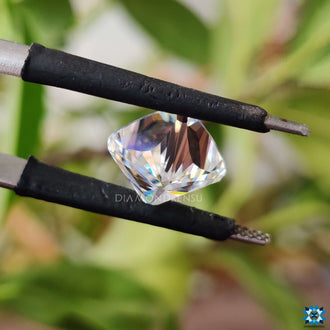 3.17 carat moissanite featured in cushion moissanite design.
