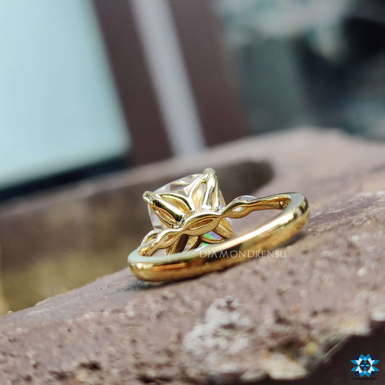 custom moissanite engagement ring - diamondrensu