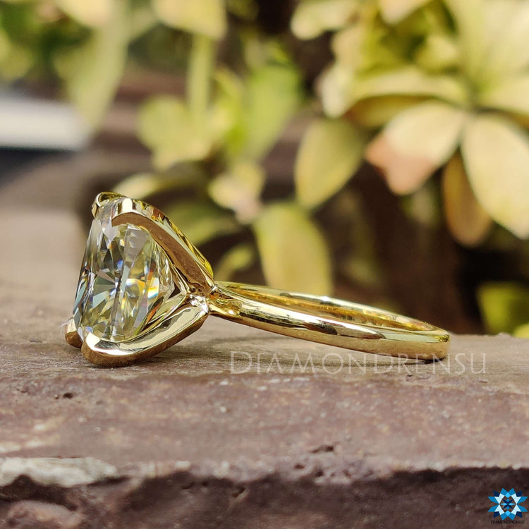 Elegant elongated cushion ring perfect for every special occasion.
