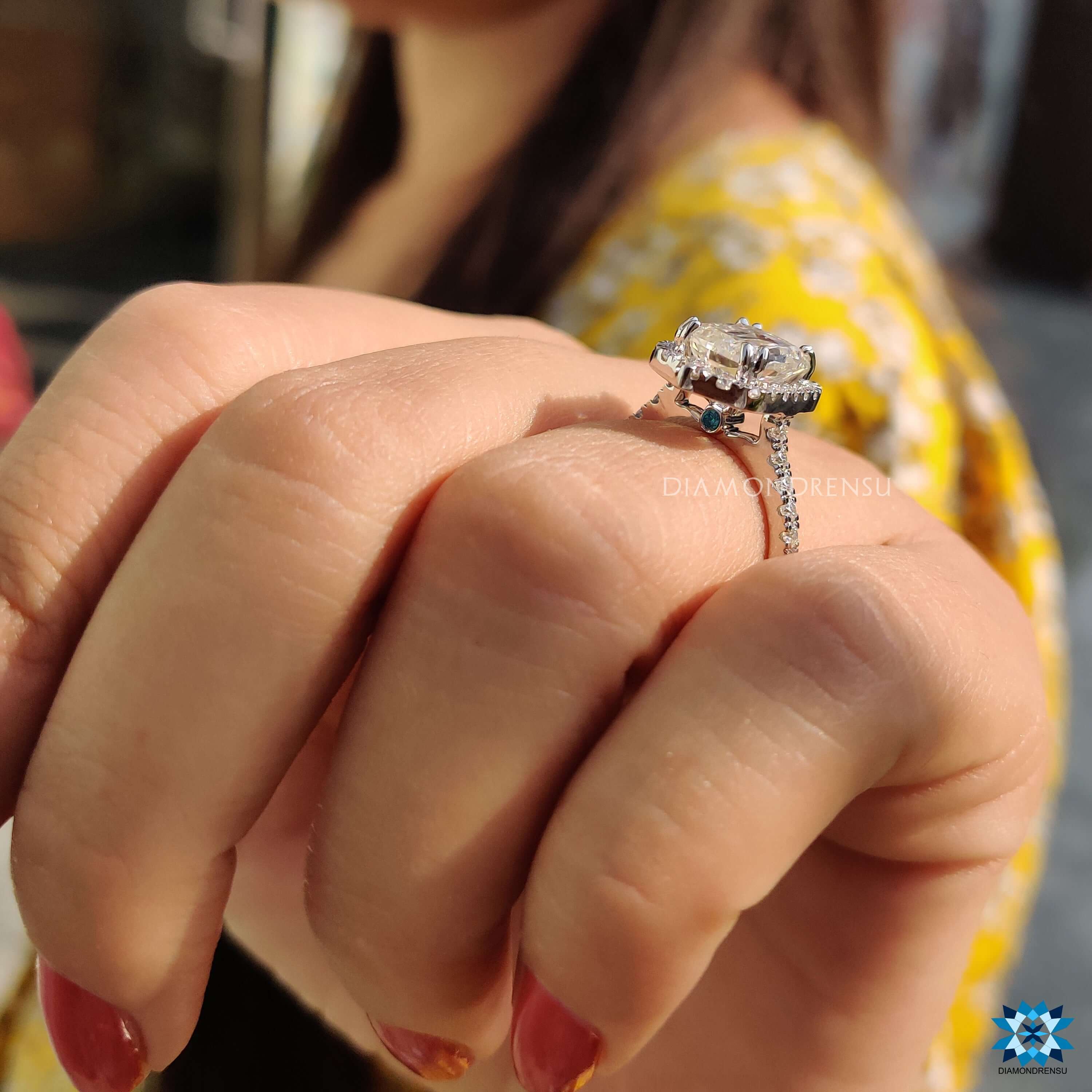 Astonishing 18k Yellow Gold Diamond Ring, Beautiful Bridal Statement Ring, Anniversary  Gift for Wife - Etsy | White gold rings, Yellow gold diamond ring, White  gold jewelry