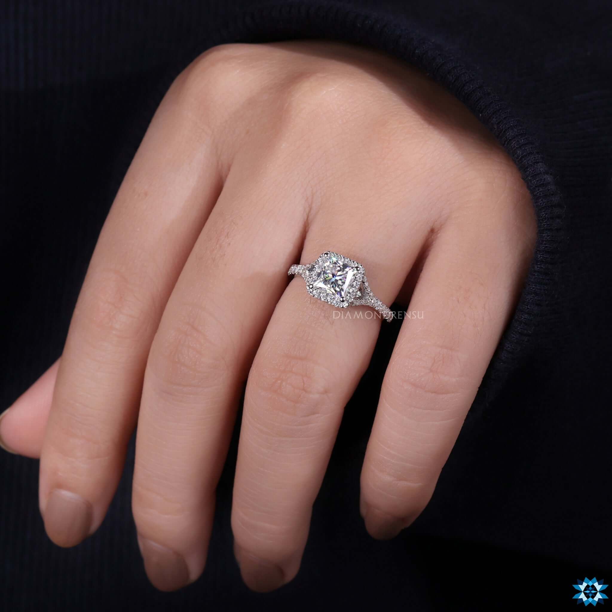 princess cut halo engagement ring