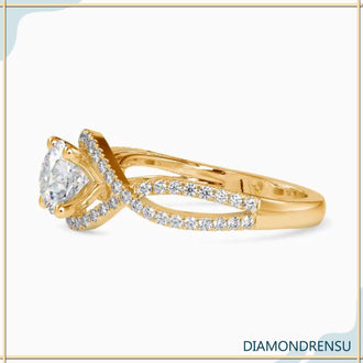  Diamondrensu engagement ring featuring a 2 carat round cut diamond in a twisted ring design.
